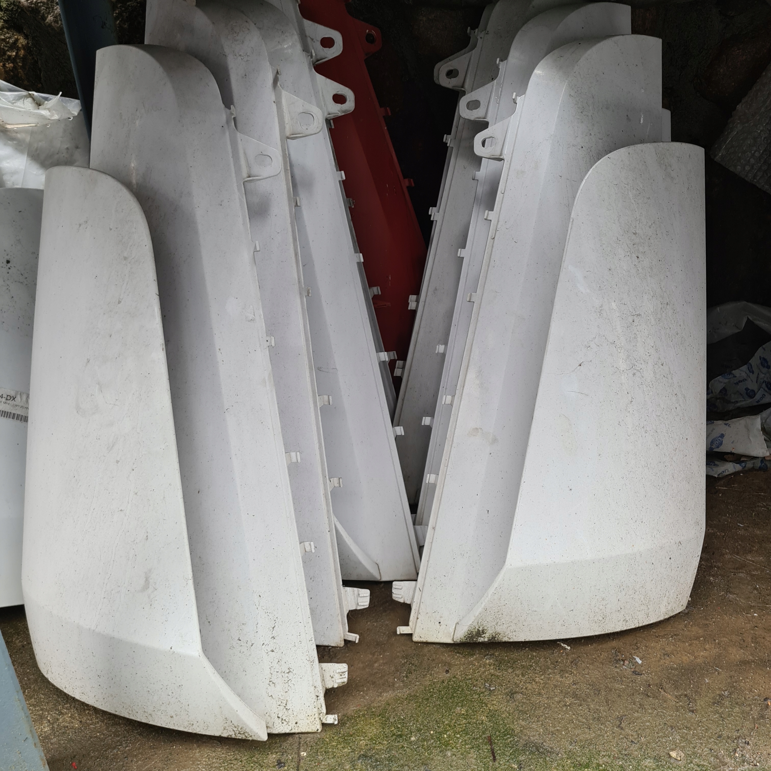 Actros MP4 polik déflecteur coin capot calandre 9607502025 9607502125 image 2