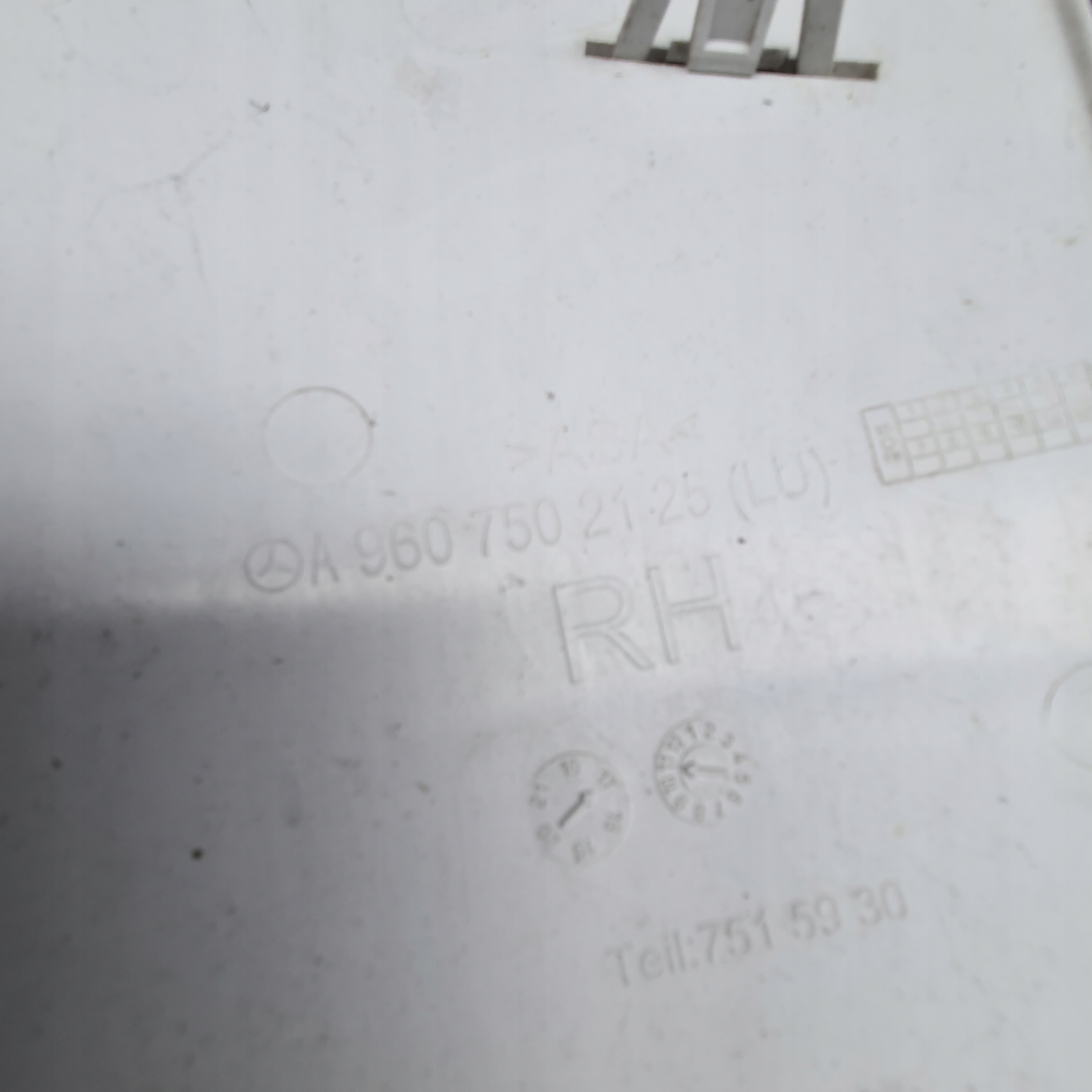 Actros MP4 polik déflecteur coin capot calandre 9607502025 9607502125 image 5