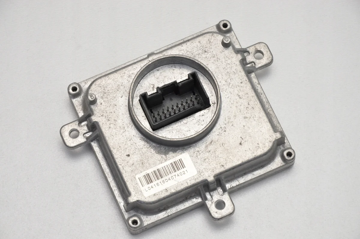 Módulo LED Audi VW 4G0907397R Usado image 4