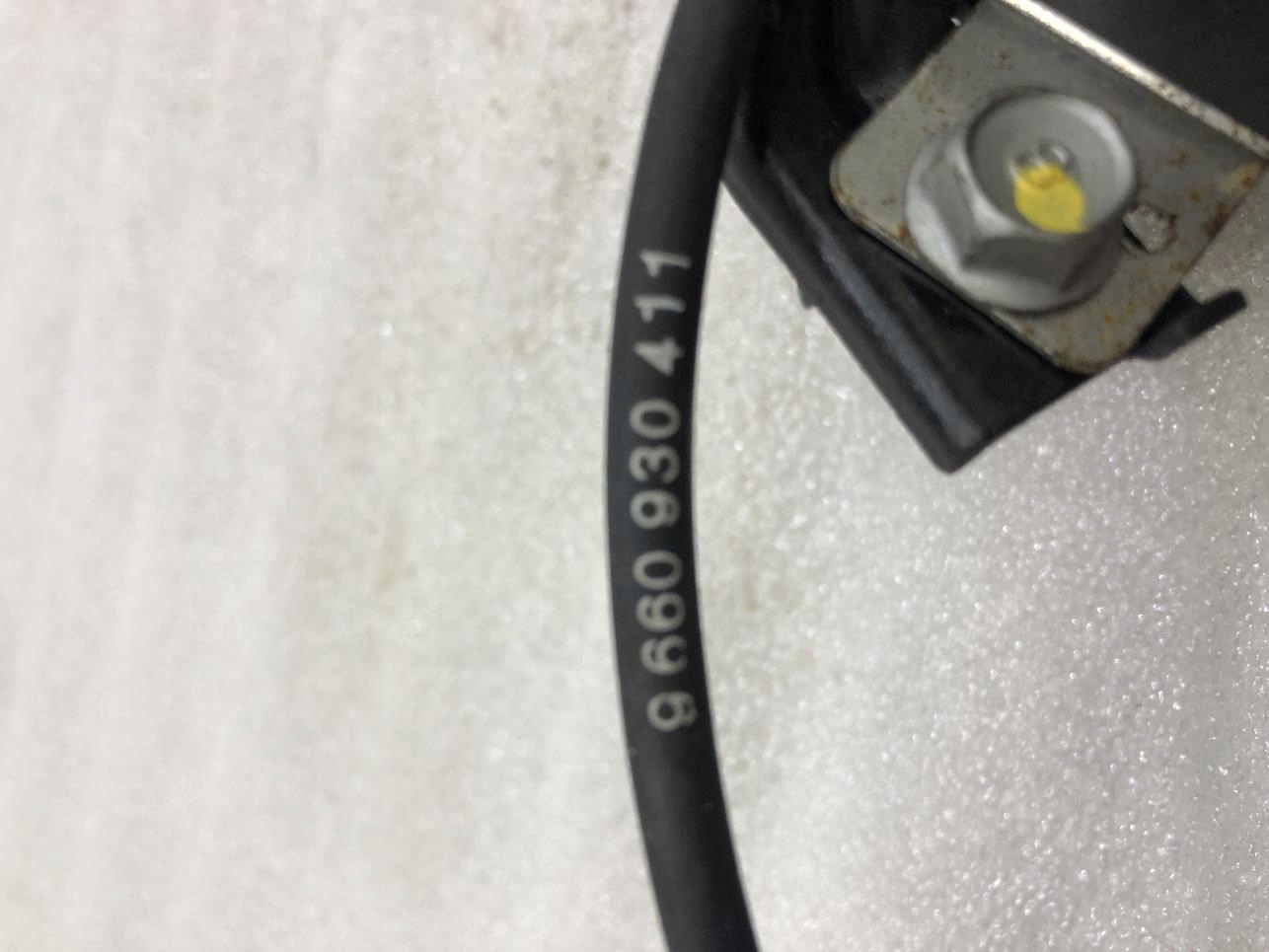 Sensor do virabrequim Kia Picanto I 9660930411 image 3