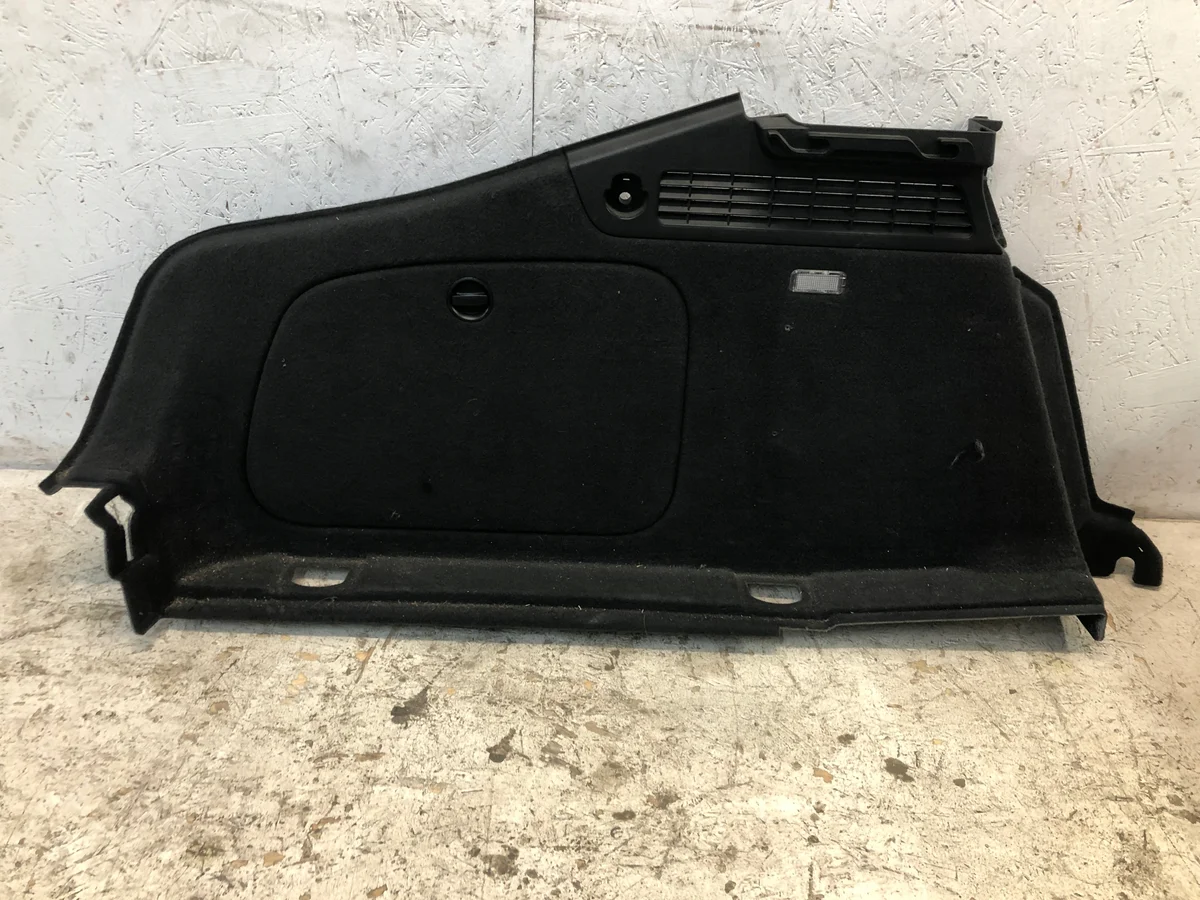 Bagagerumsbeklädnad Audi OE 8T8863879P