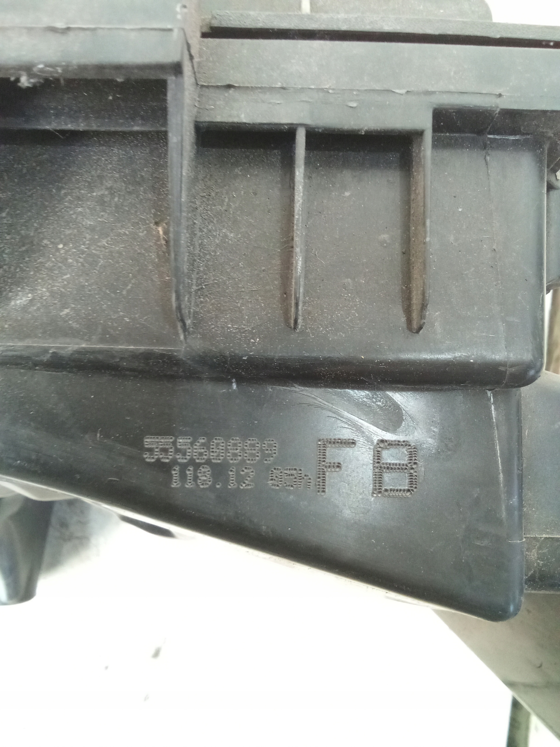 Luftfilterhus Opel Insignia 55560889 image 4