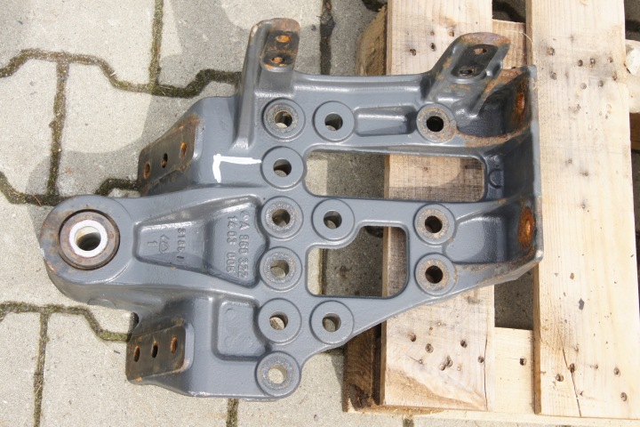 Mercedes Actros MP4 leaf spring bracket left