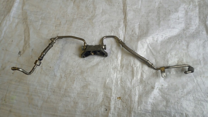 Audi A6 C5 A4 B5 S4 2.7 Biturbo öljyputket