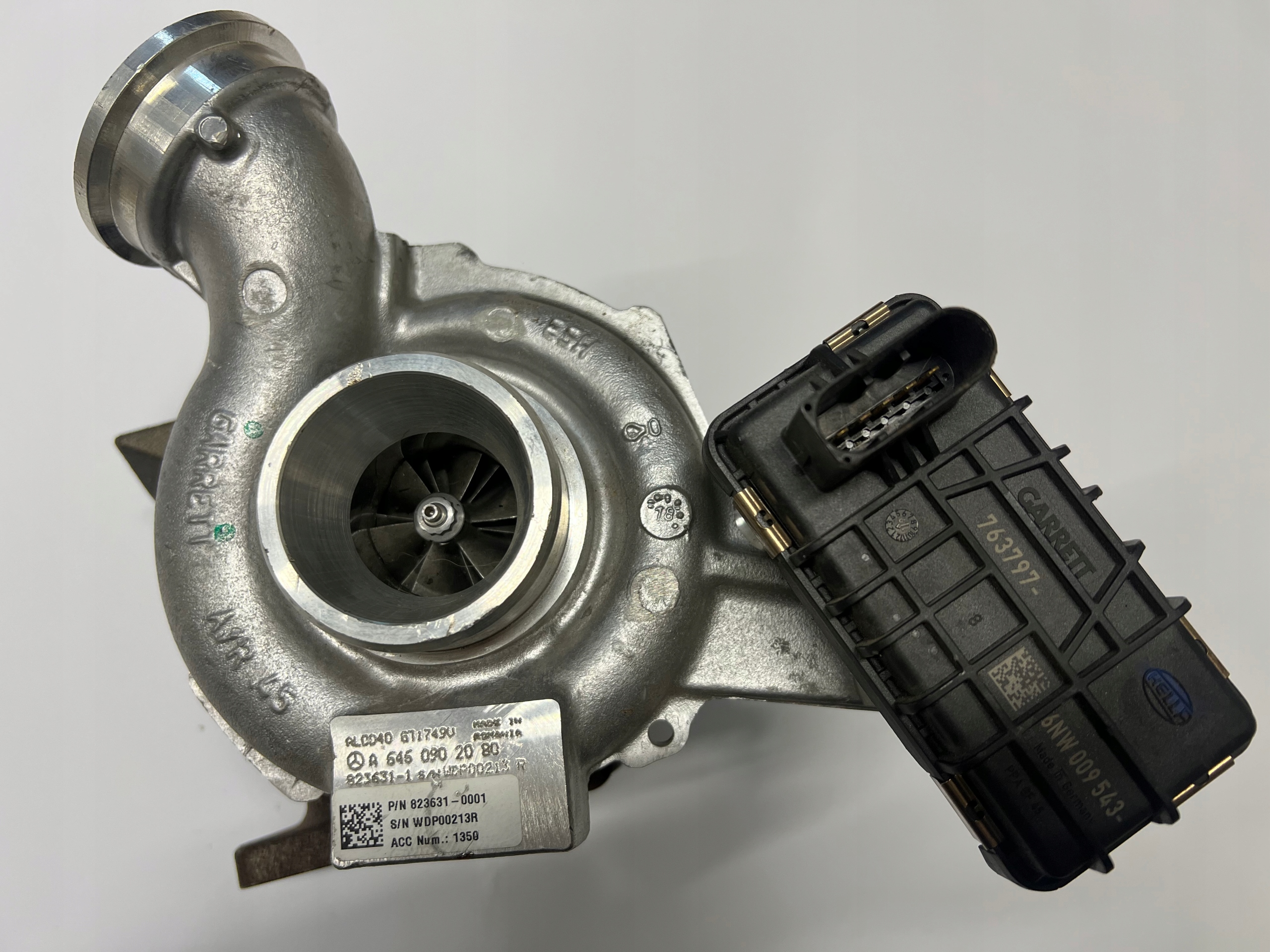 Turbina Garrett A6460902080 A6460900480 para Sprinter OM646 image 2