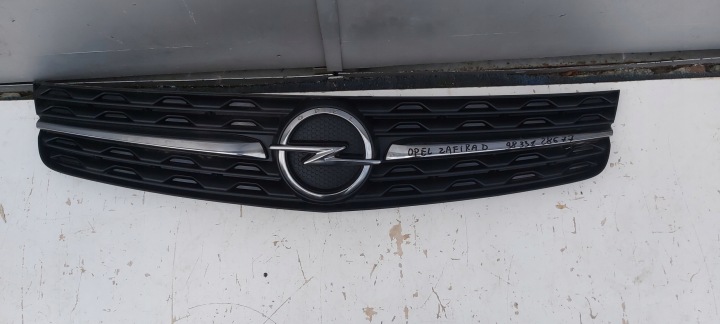 Grilli etusäleikkö Opel Zafira D Vivaro C 9833128677