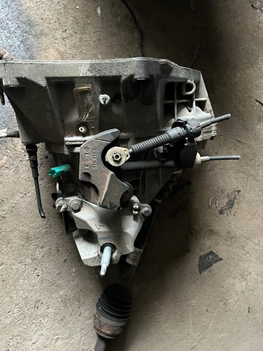 GEARBOX LAGUNA III 2.0 PETROL TL4017