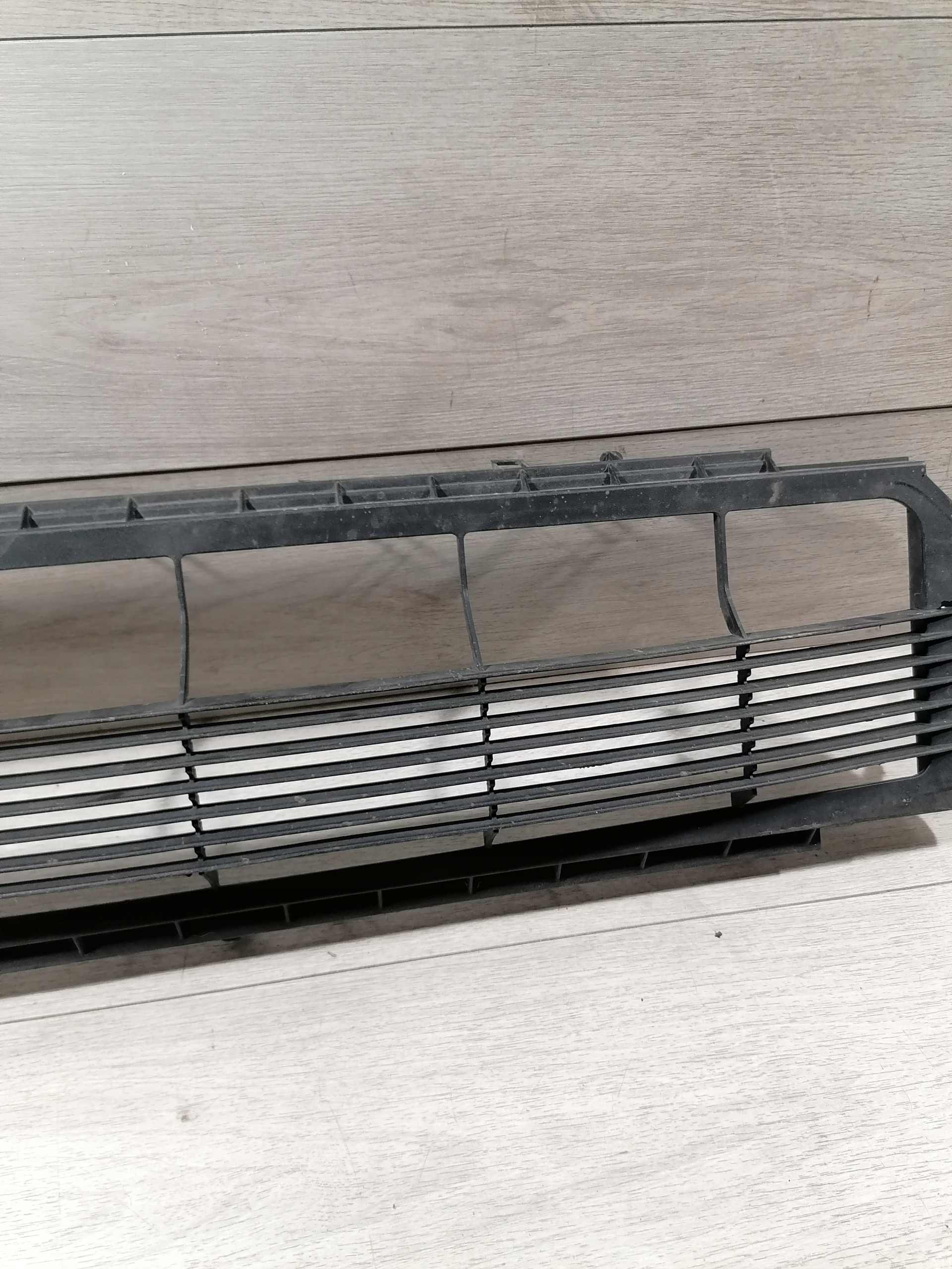 TESLA S LIFT GRILLE CENTRALE AVANT 1058022-00-B image 5