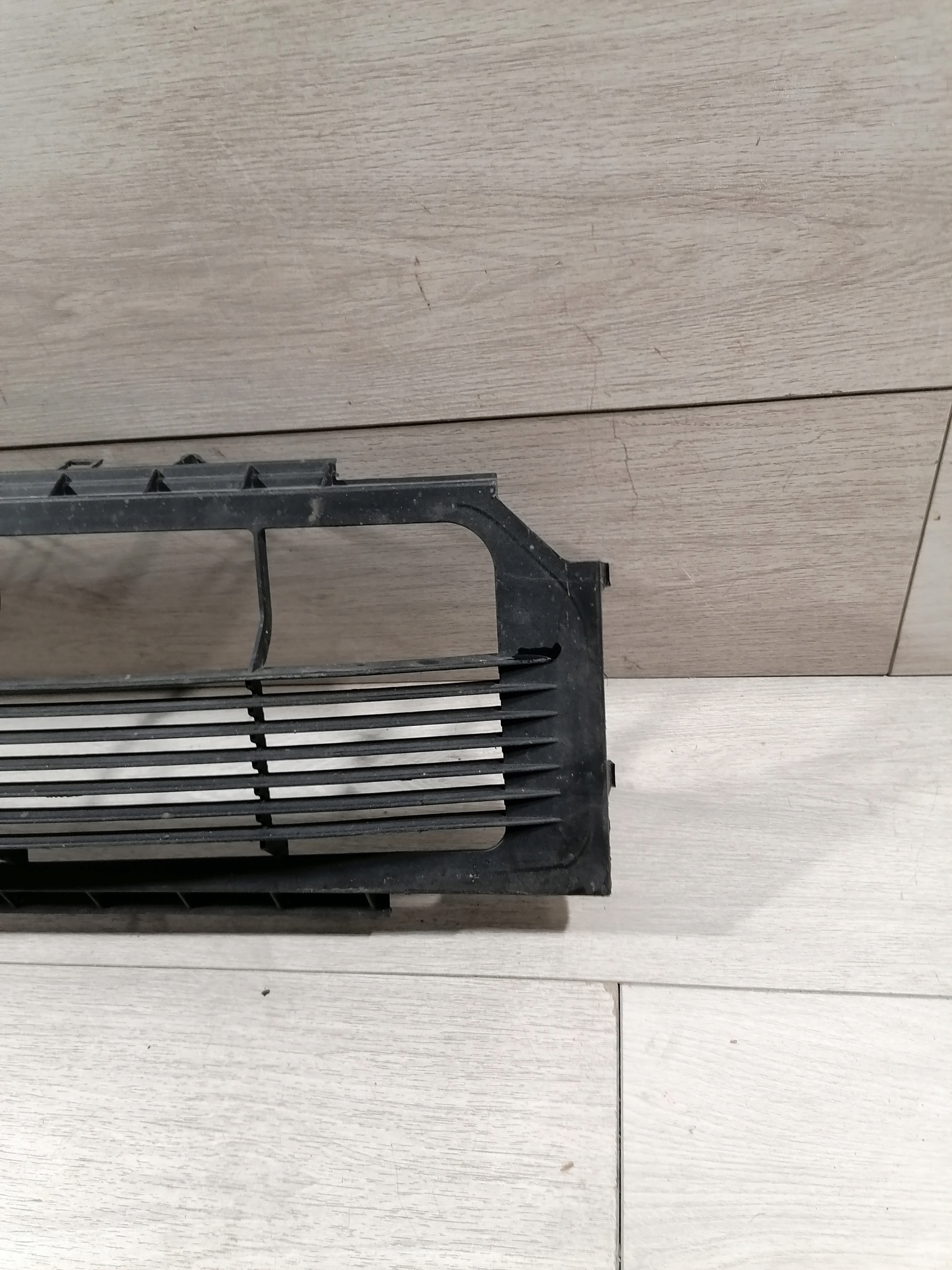 TESLA S LIFT GRILLE CENTRALE AVANT 1058022-00-B image 6