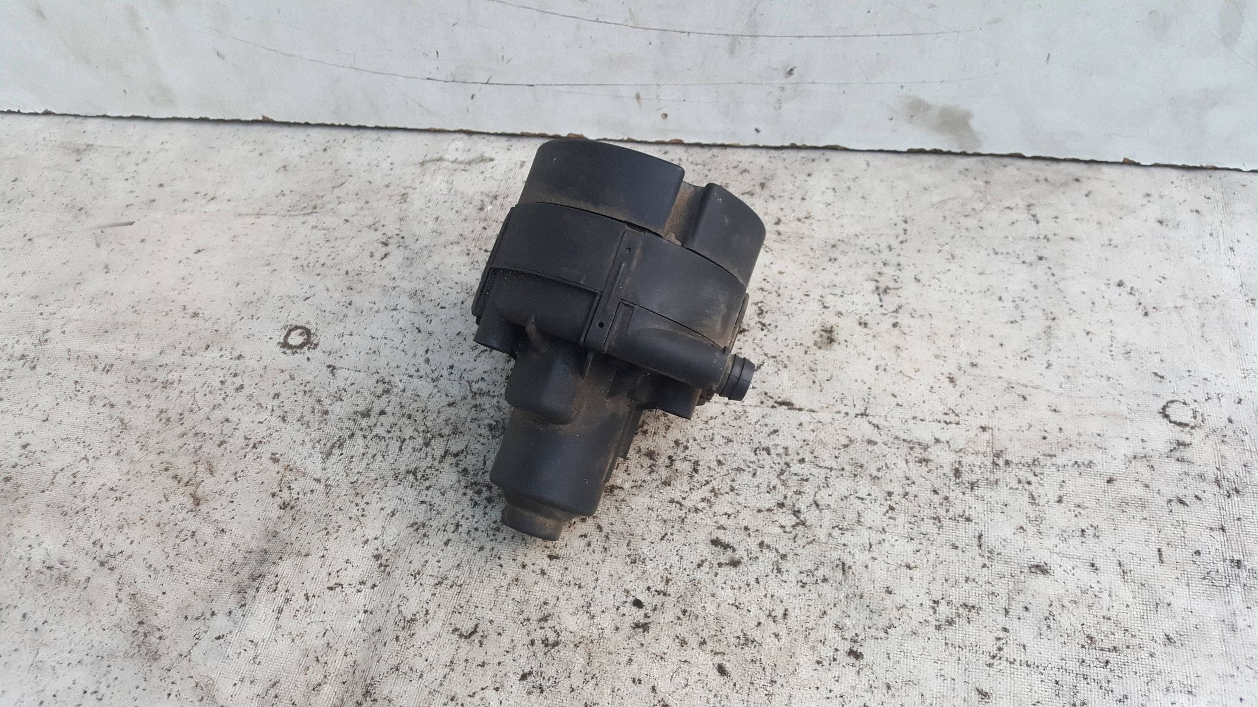 Bomba de aire secundario Mercedes W211 219 E63 AMG