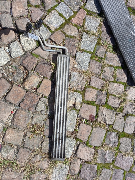 Porsche OE 7L5422885B öljynjäähdytin, ohjausjärjestelmä