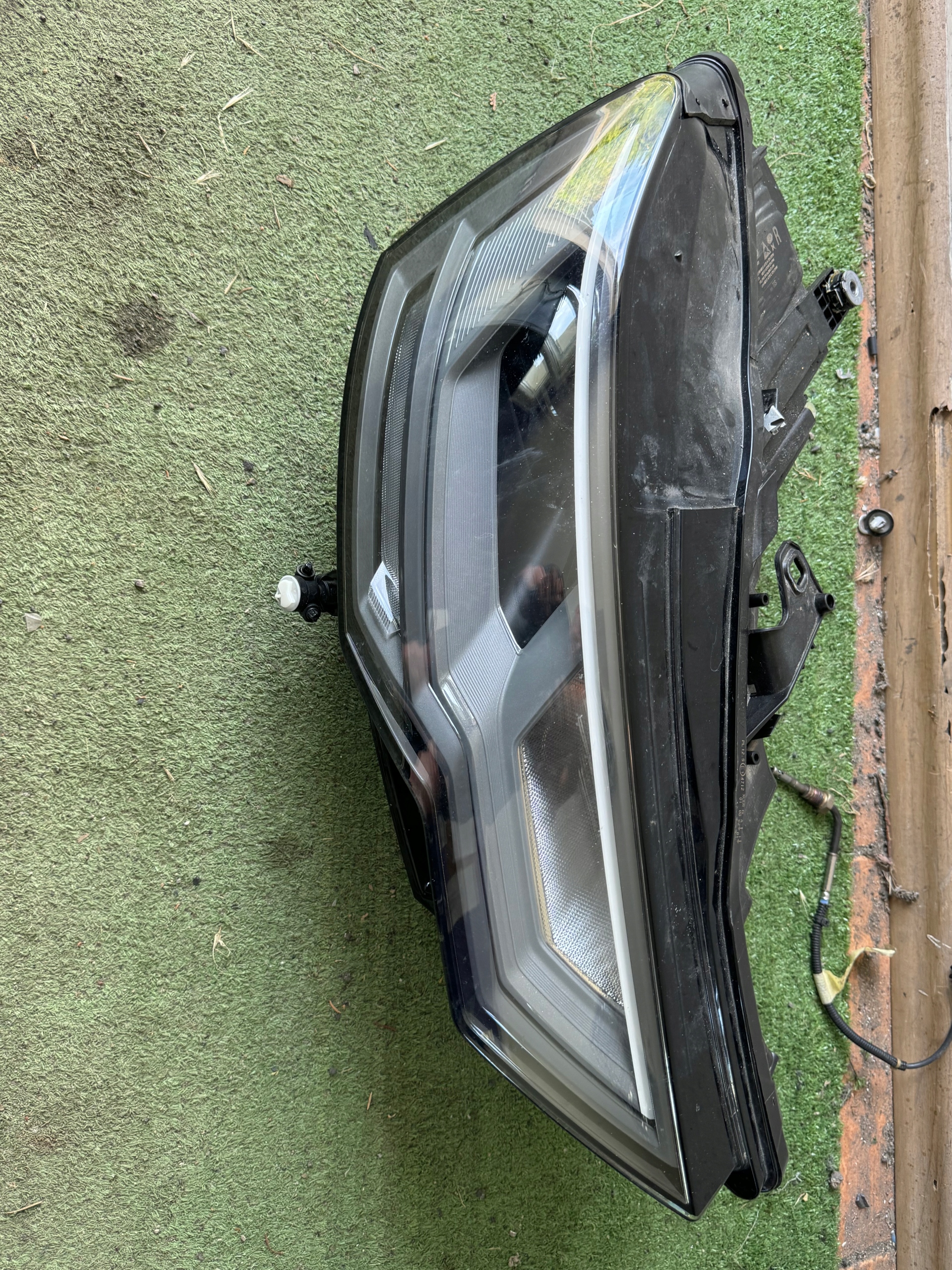 Feu avant droit Audi A6 C8 Full LED 4K0941034 image 2