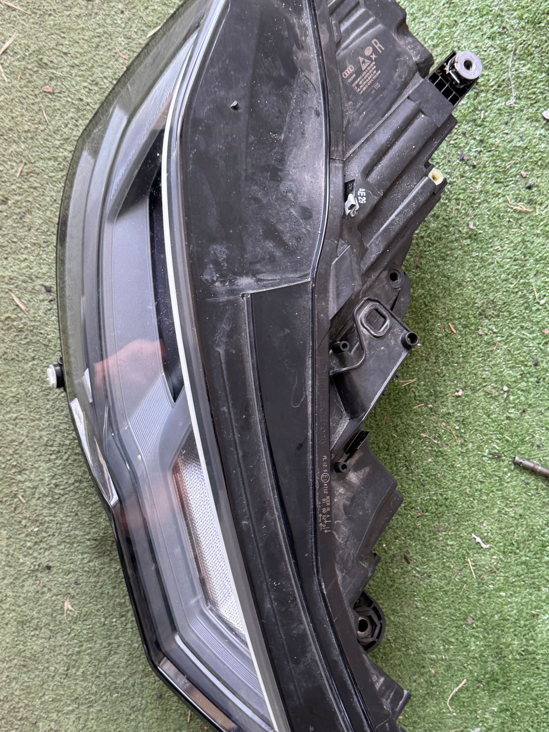 Feu avant droit Audi A6 C8 Full LED 4K0941034 image 3