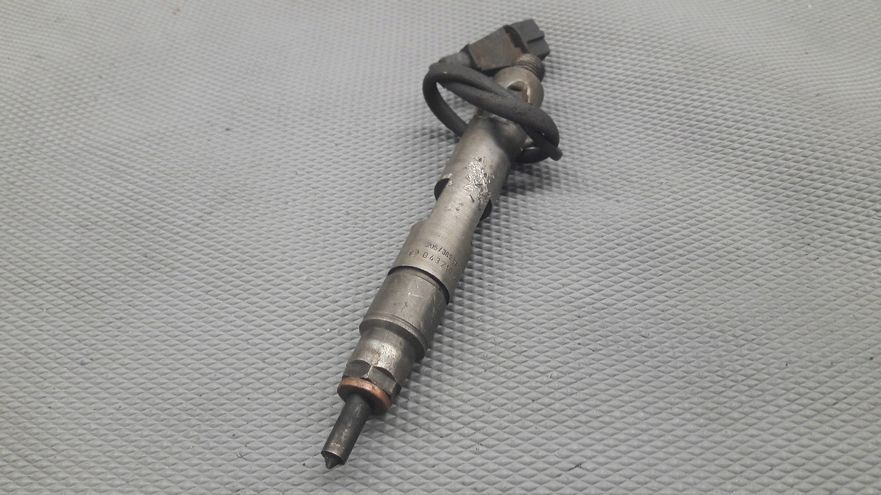 Ruiskutus Renault Kangoo 1.9 DCI 8200047506 image 2