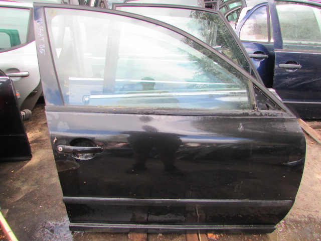 Etupyörän ovi oikea VW Passat B5