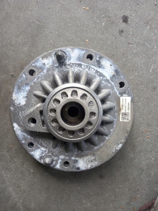 BMW OE 31306884182 iskunvaimentimen kiinnitys etu