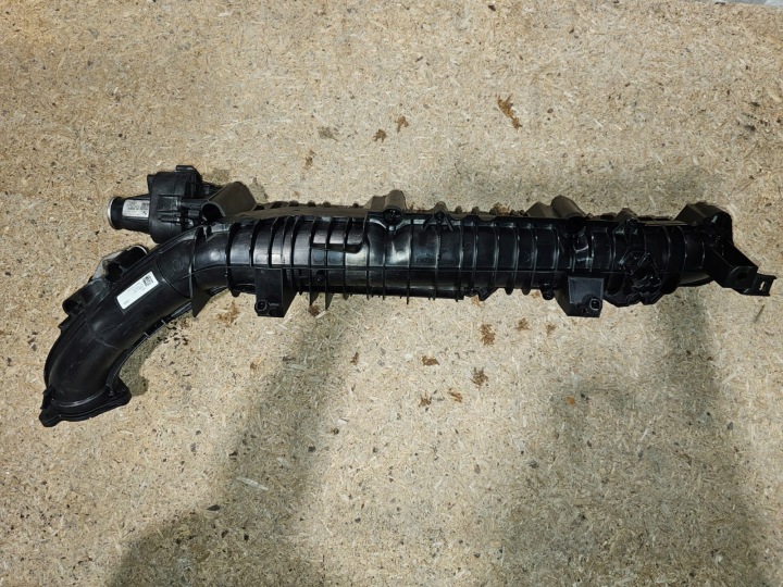 ANSaugKRÜMMER BMW G01 G02 G11 G30 G31 8596319