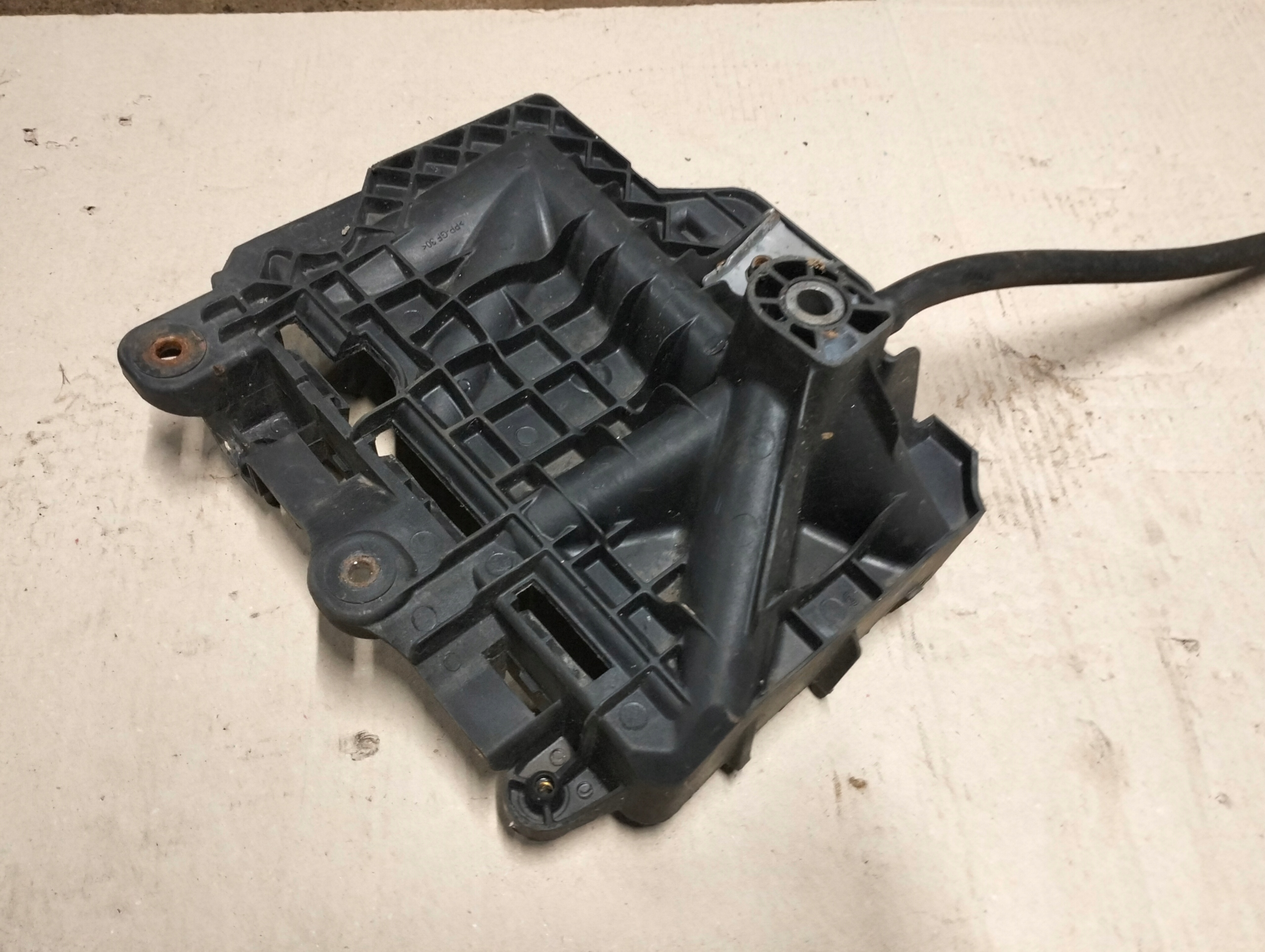 Support batterie SKODA RAPID 6R0915331C image 4