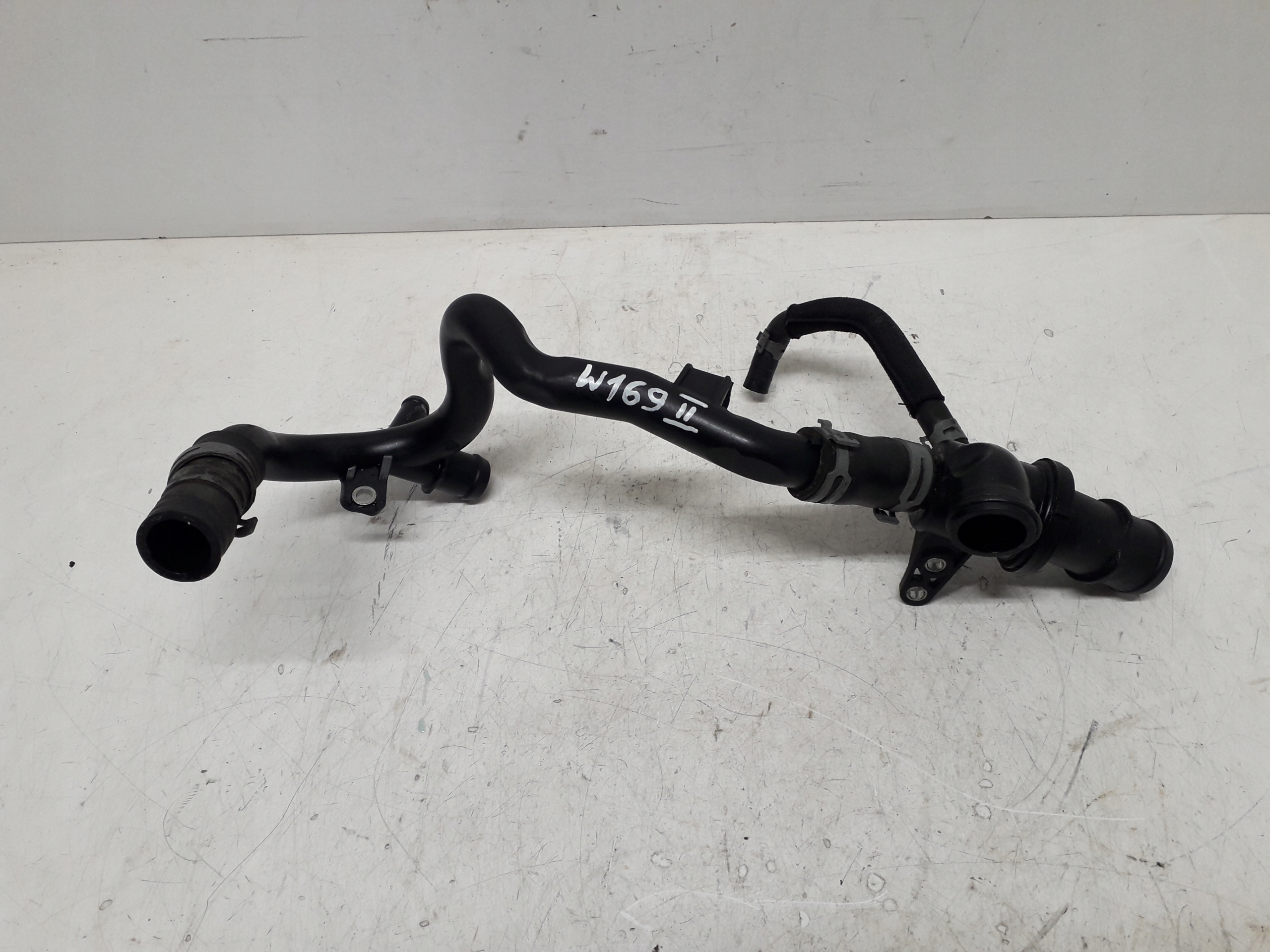 MERCEDES A W169 04-12 2.0 CDI waterslang A6402001452