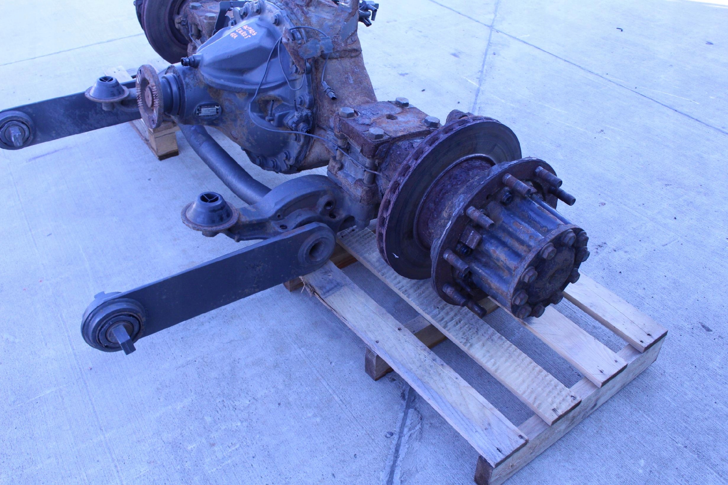 Suspension Beam Rear Axle Mercedes Actros MP4 12r R440-13 2,533