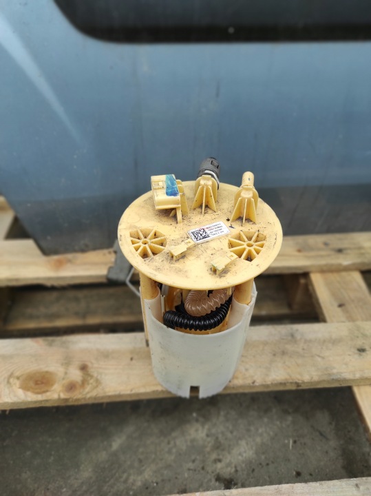 Renault OE 17 20 277 99R fuel supply unit