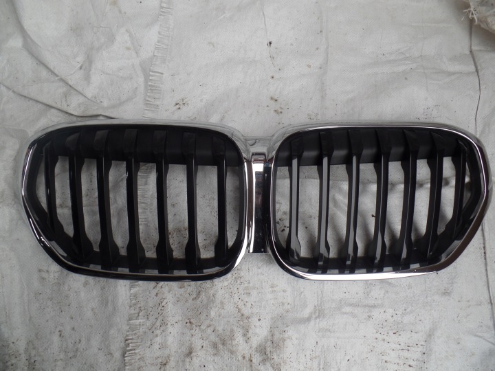 Säleikkö BMW X1 F48 X2 F49 LCI LIFT X-LINE 185178-11