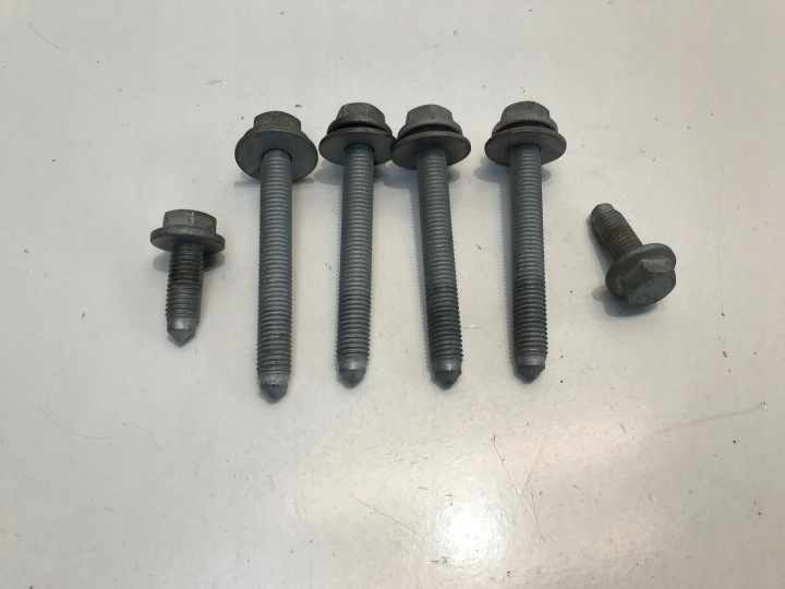 Opel Mokka-e B II 2022 Front Sled Suspension Bolts GKU29270 000