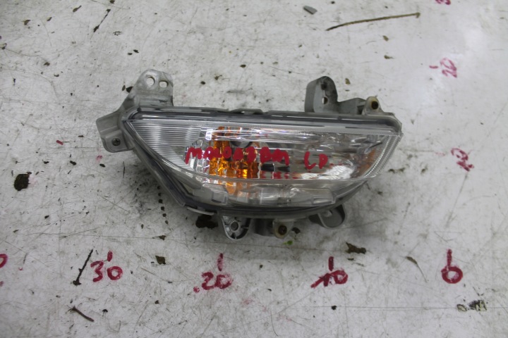 Vasemman etusuuntavilkku B45A51360 Mazda 3 III BM 13-16