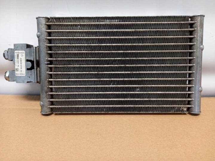 Ölkühler Mercedes Sprinter W906 W907 W910 A2115001700