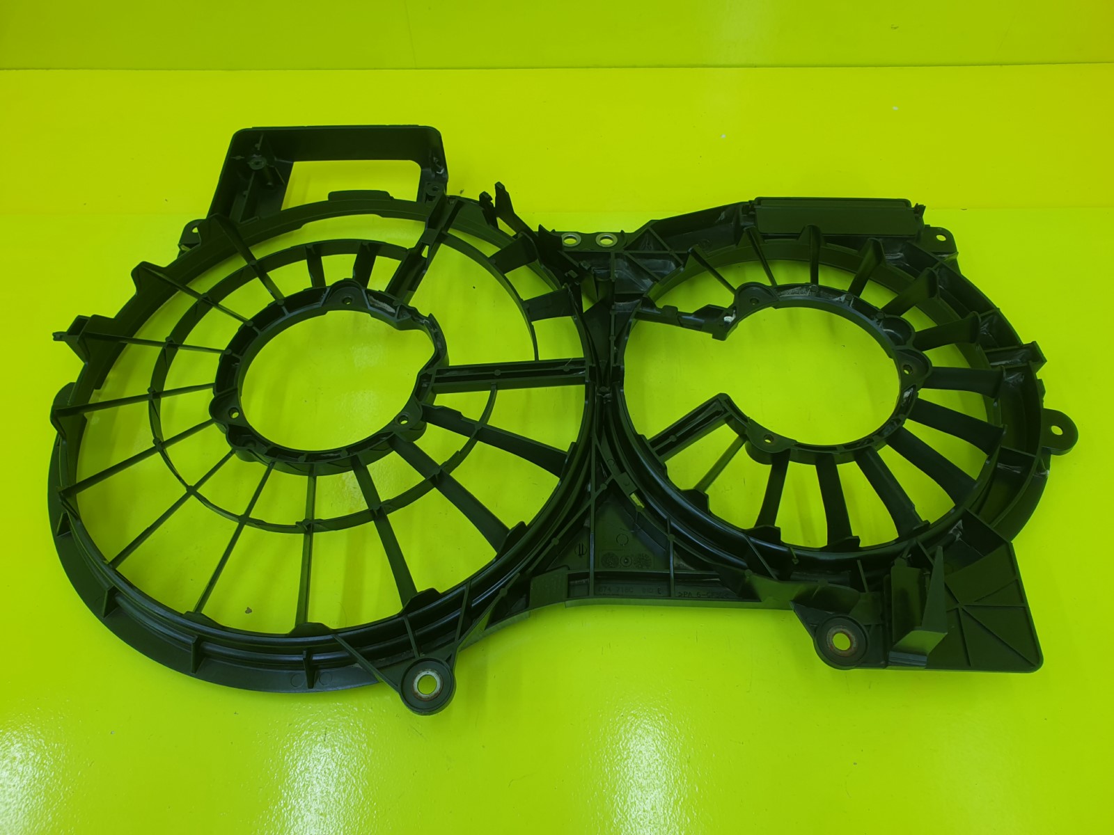 Boîtier de ventilateurs de radiateur Audi A6 C6 2.0 2.4 3.2 B 4F0121003A image 6