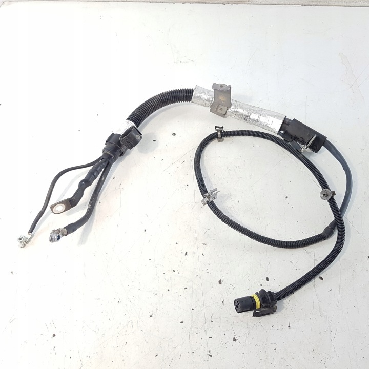 MERCEDES W205 C200 A2055400428 käynnistimen johtosarja