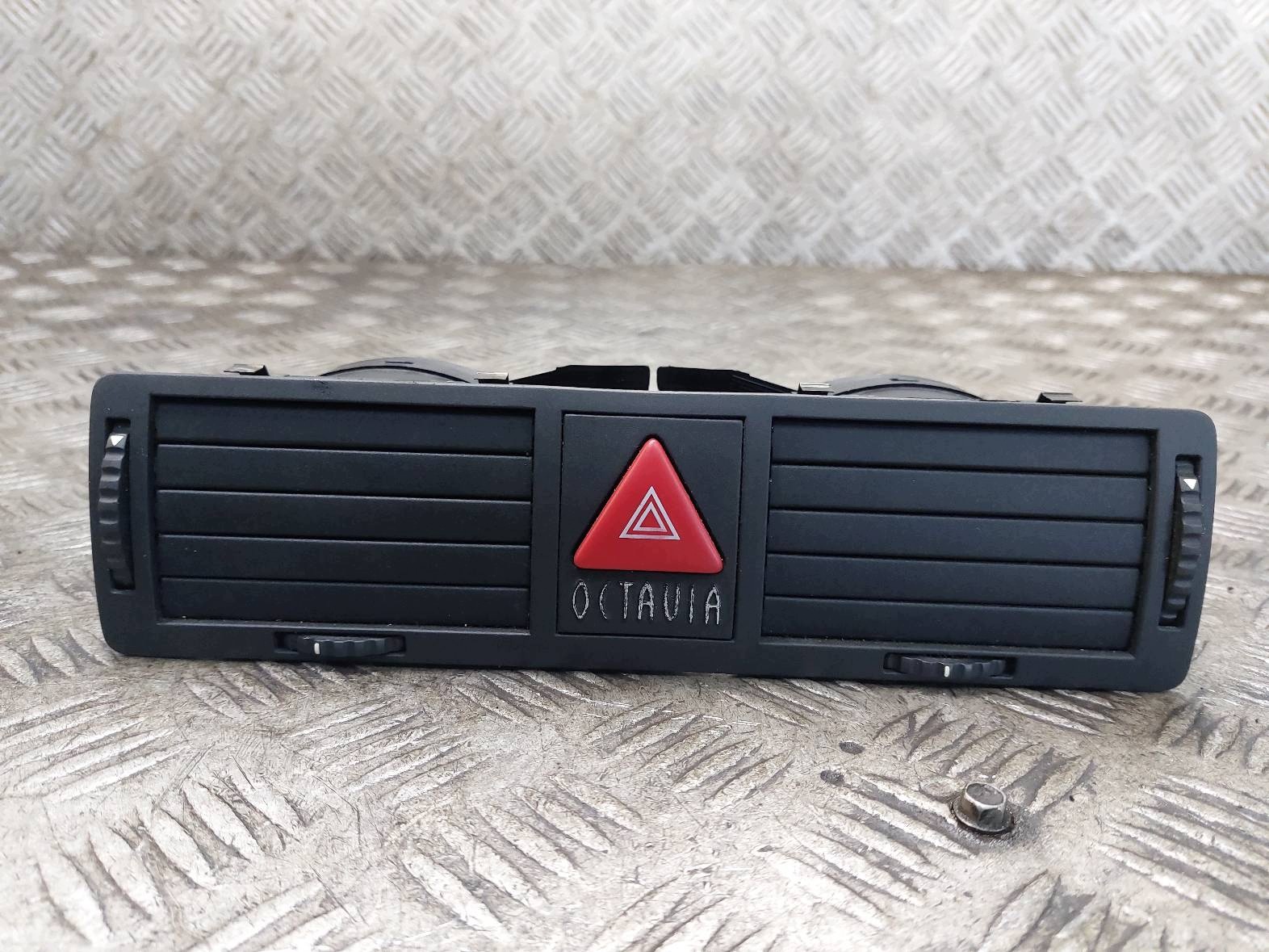 Schalter Warnblinker Skoda Octavia I 96-08 image 2