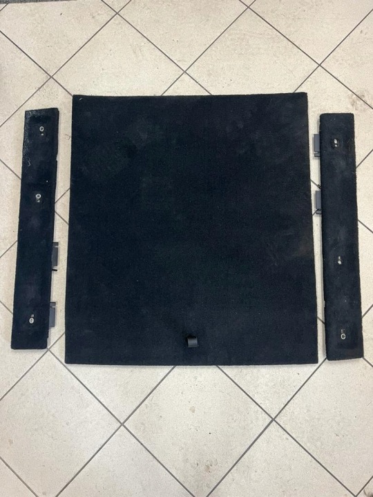 Tavaratilan lattiamatto sivut Jeep Wrangler JL 4D