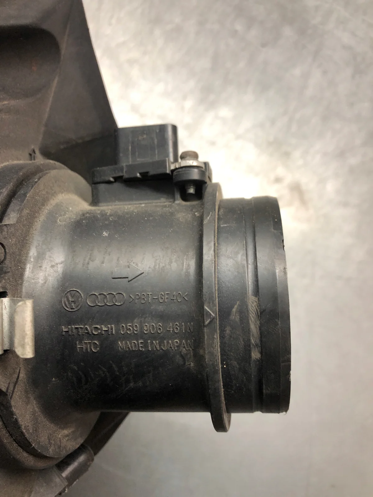 Audi 8K0133835B 8K0133837B Carcasa Filtro Aire image 4