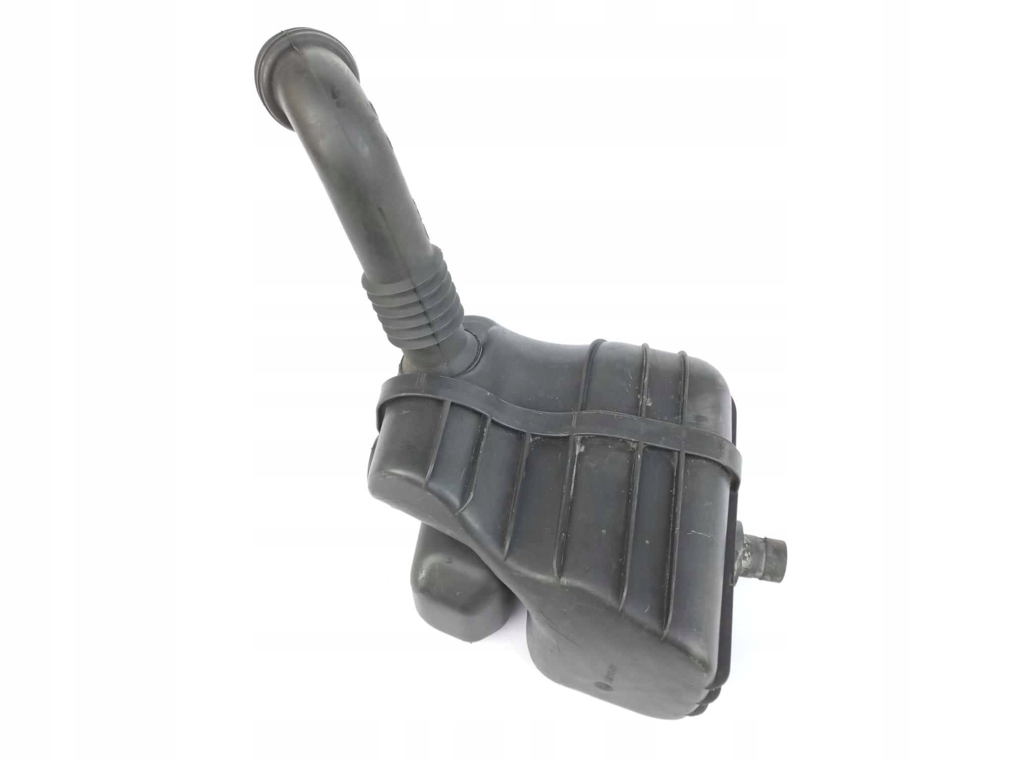 Resonador de aire Alfa Romeo 159 1.9 JTD 05-11 image 3