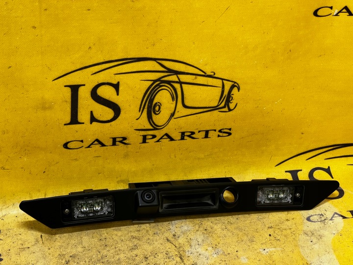 Peruutuskamera ja takaluukun avauskahva Audi A8 D4