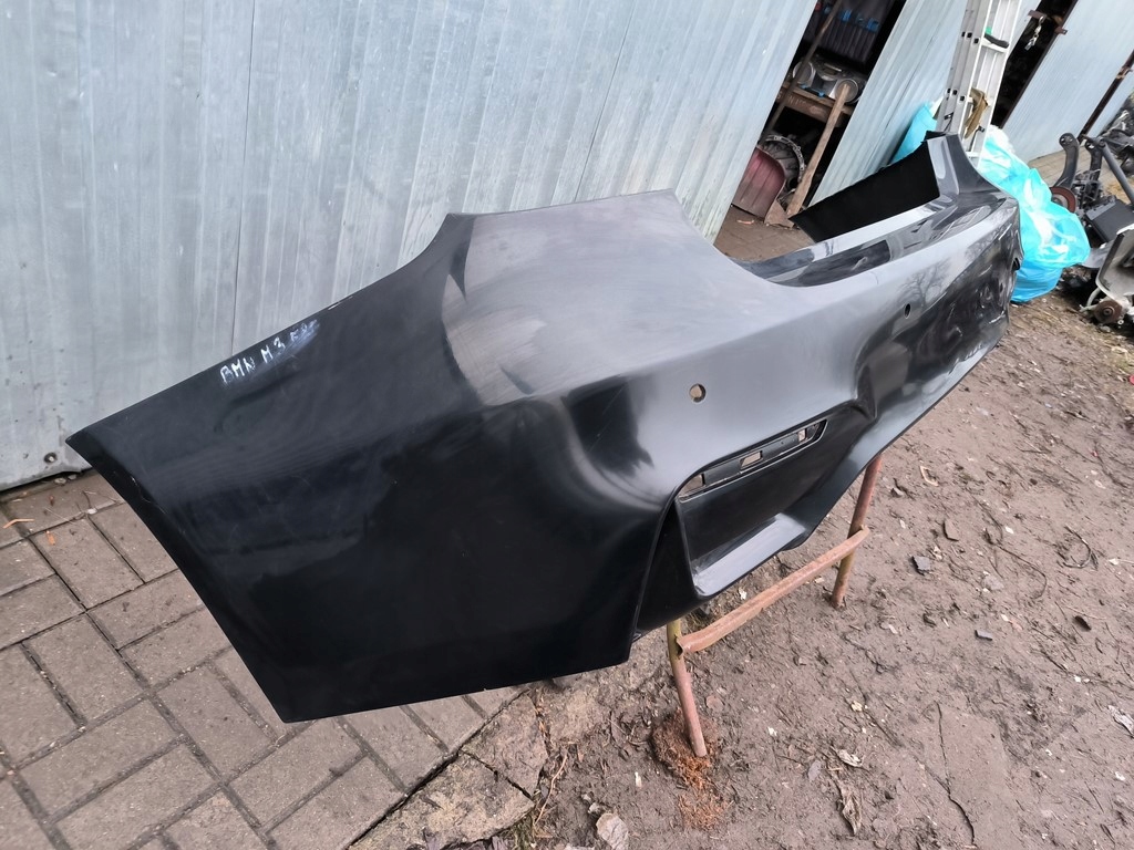 BMW M3 F30 F80 Heckschürze hinten mit PDC image 3