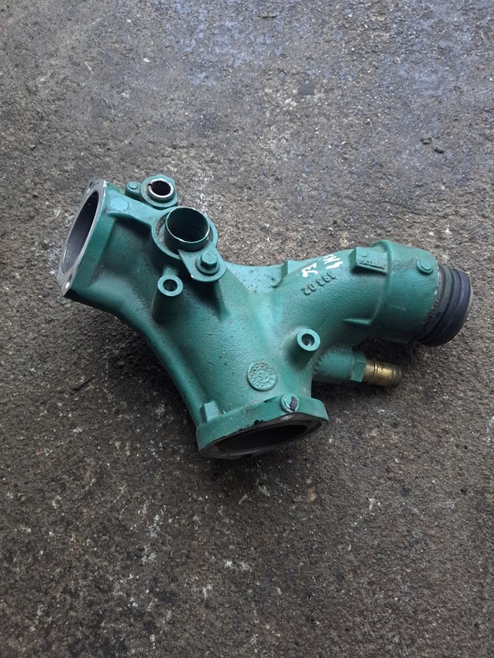 Vedenjäähdytysputki Renault Gama T Volvo FH 4 FM 4