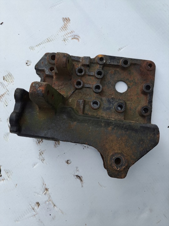 Fäste hängare höger fjäder Renault Midlum DXI 180 220 17,5 20892760