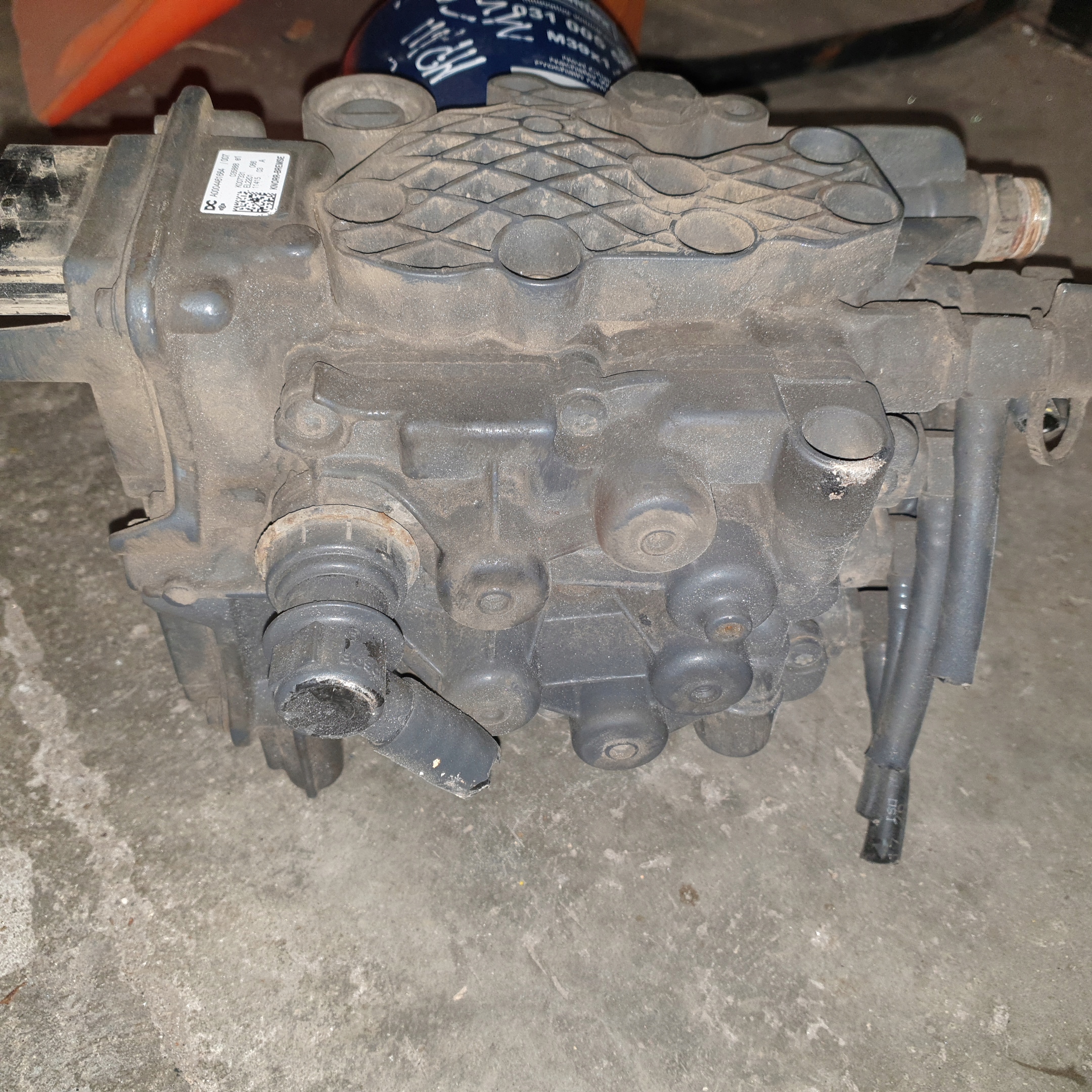 Actros MP3 EAPU Ventil Lufttrockner EL2201 0004461664 image 3
