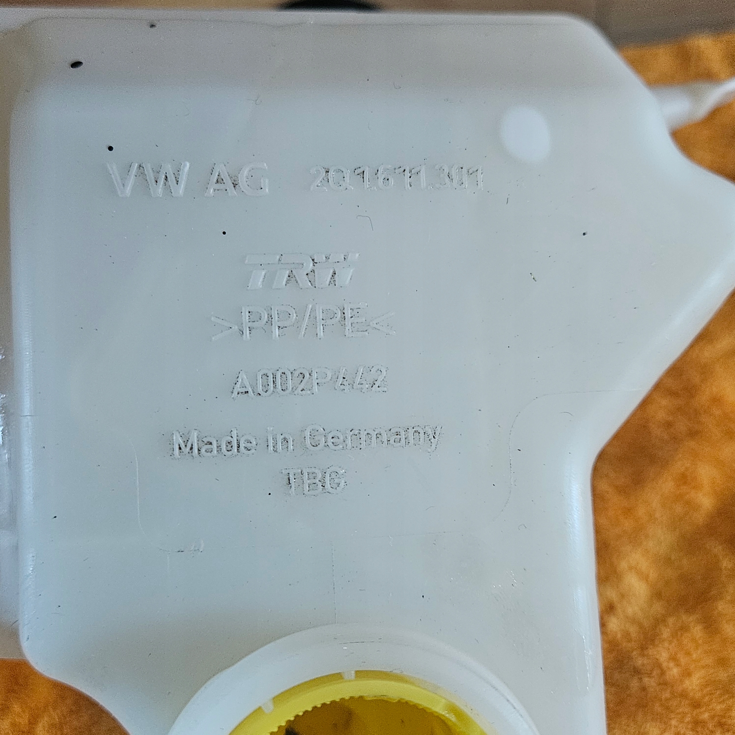 Brake Master Cylinder AOO2P442 image 3