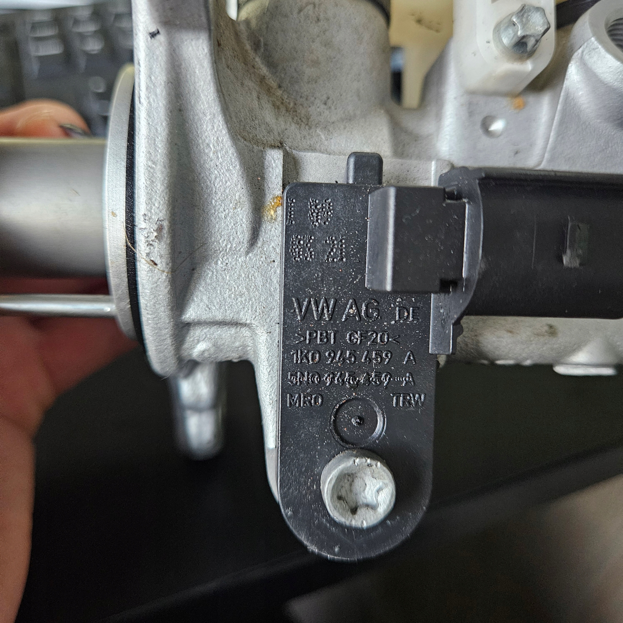 Brake Master Cylinder AOO2P442 image 5