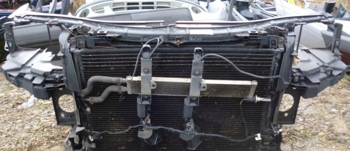 AUDI A8 D3 4.0TDI PAS ETU JÄÄHDYTTIMET SARJA TUULETTIMET 0130706615 4E0121205B 4E0959455G 3137229011 1137328117 4E0203503A