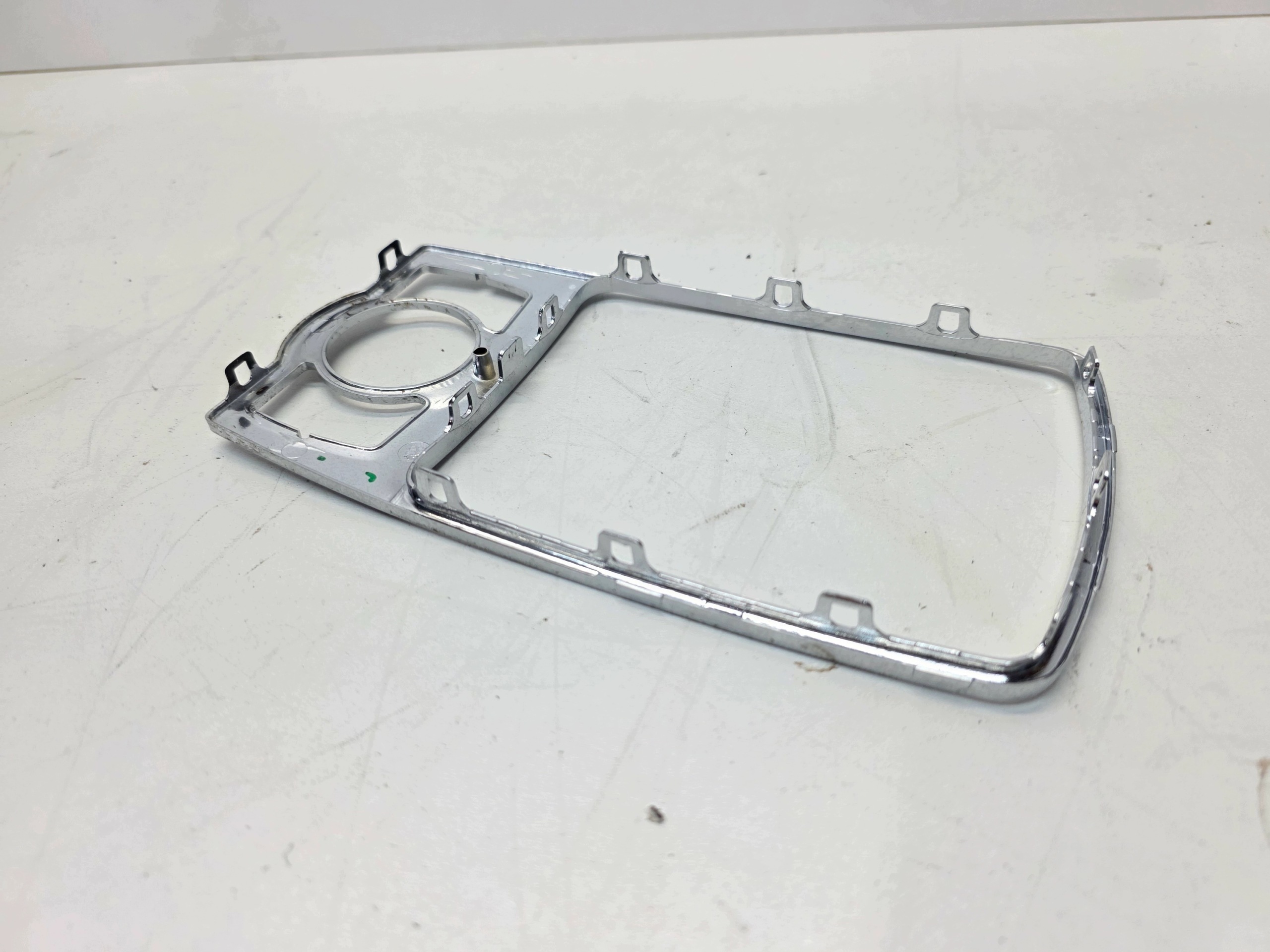 Cadre panneau MMI Audi A6 C6 4F0864260A image 7