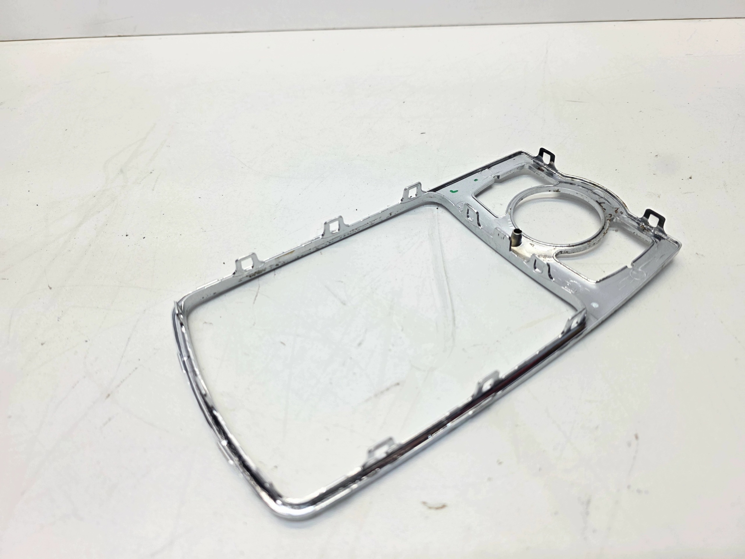 Cadre panneau MMI Audi A6 C6 4F0864260A image 8