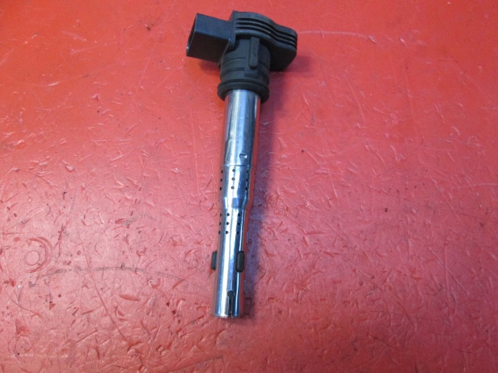 Sytytyspuola VW Skoda Seat Audi 2.0 TFSI 07K905715C, 78230014