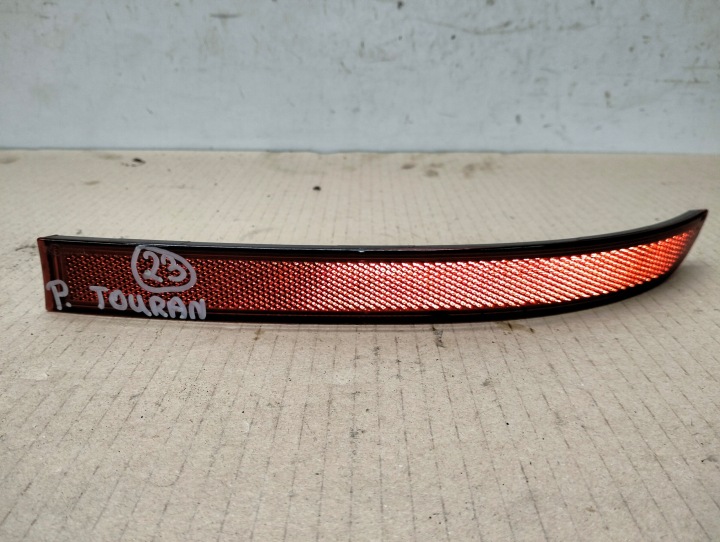 Heijastinvalo VW Touran 07-10 PR VAG 1T0945106A