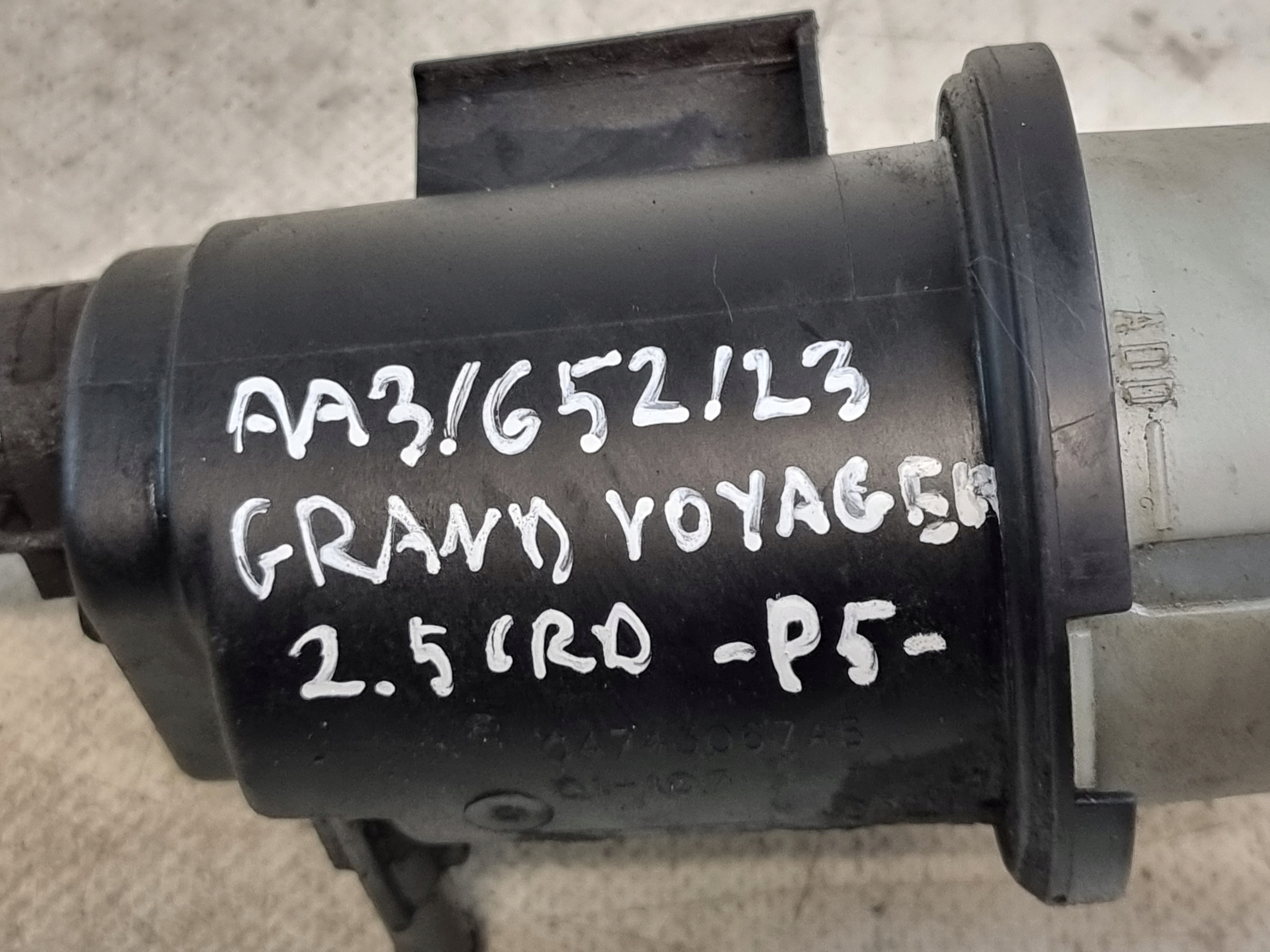 Servolenkungsbehälter OE 04743067AB CHRYSLER GRAND VOYAGER IV 2.5 CRD image 6