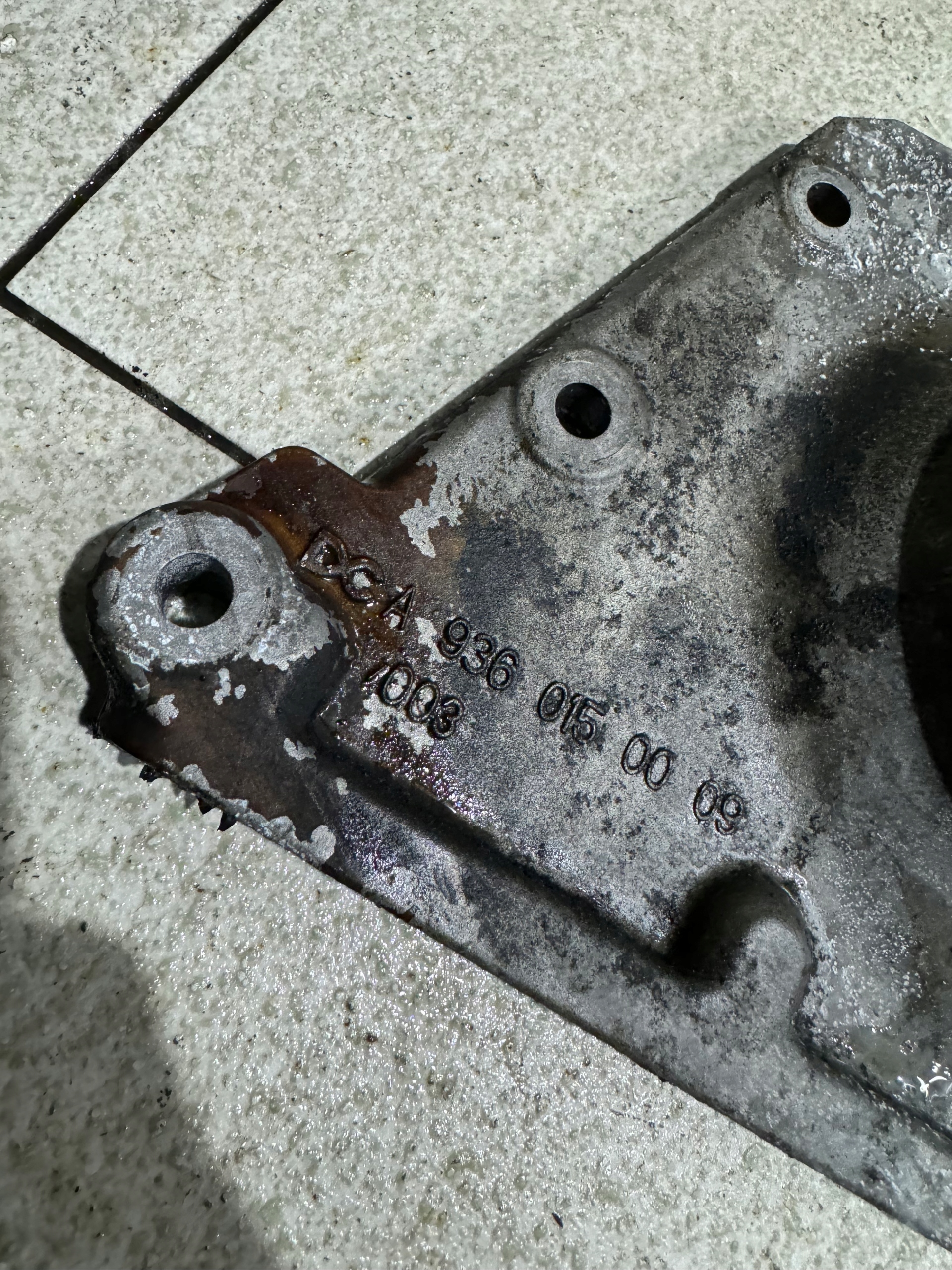 Kurbelwellenabdeckungsdichtung Mercedes Atego III E6 A9360150009