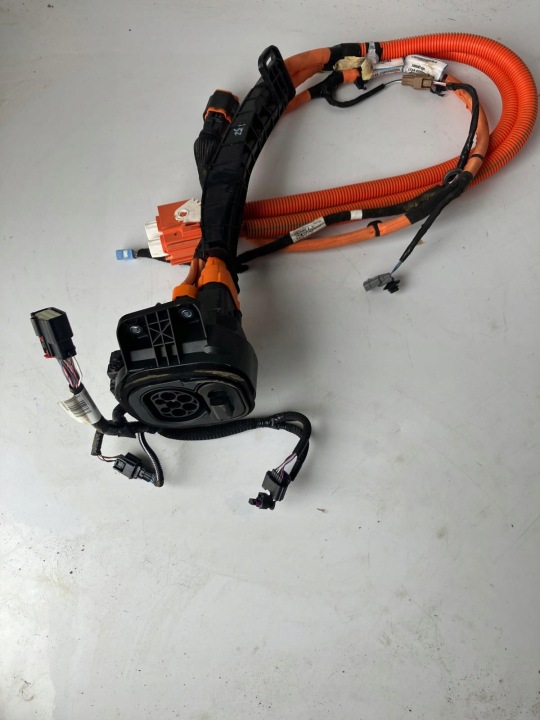 Latausjohdon liitäntä Renault Megane V E-TECH 296952620R 243407121R